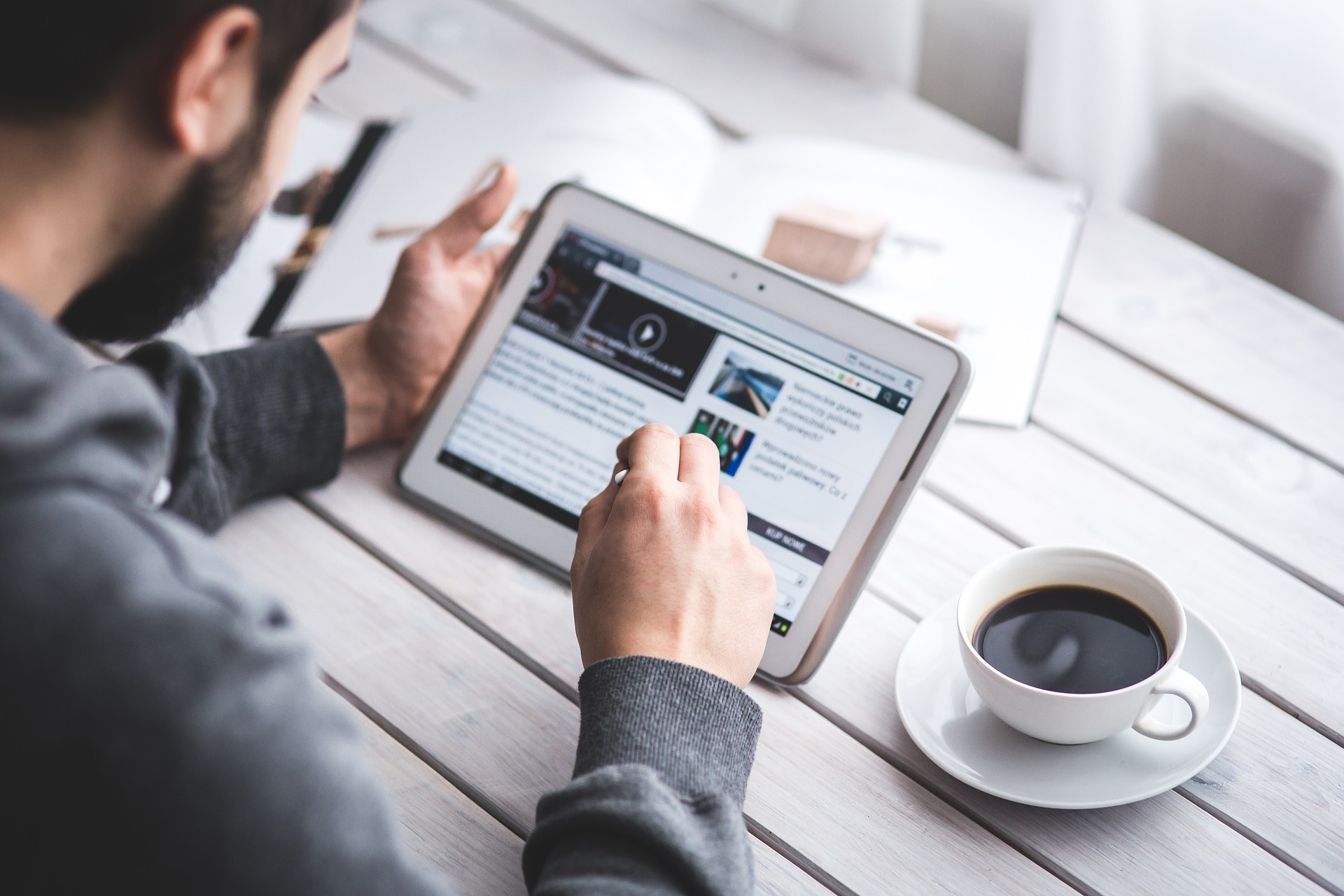 Por que ter uma plataforma de cursos interativos online em sua escola?