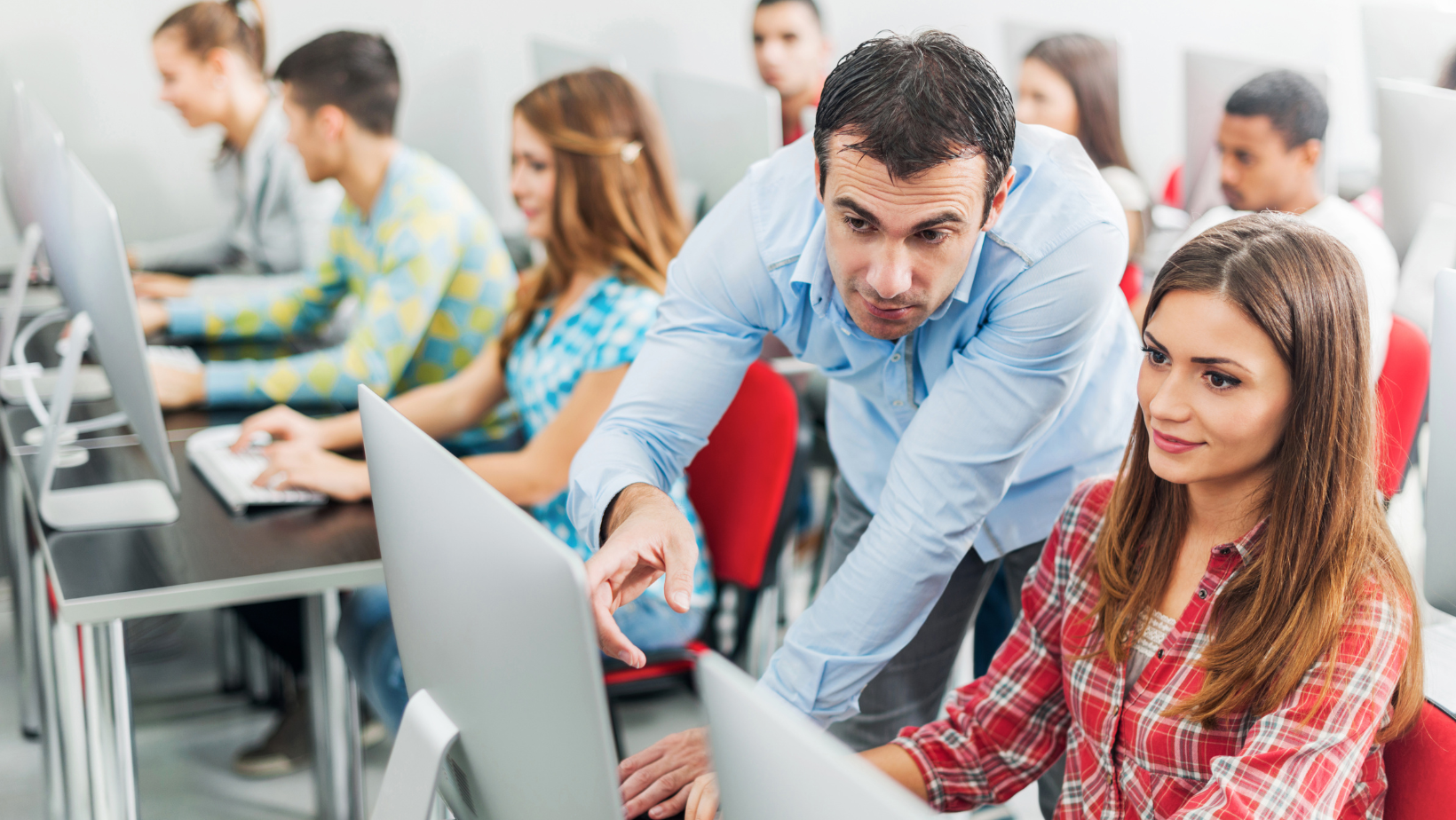 Informática Essencial nos Dias Atuais: Entenda como vender mais e melhor!